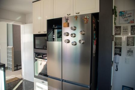 Casa de condomínio à venda com 315m², 4 quartos e 2 vagas Casa de condomínio à venda com 315m², 4 quartos e 2 vagasCozinha