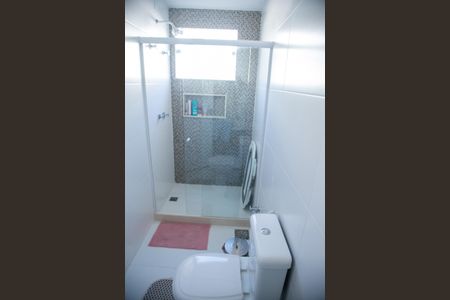 Casa de condomínio à venda com 315m², 4 quartos e 2 vagas Casa de condomínio à venda com 315m², 4 quartos e 2 vagasBanheiro