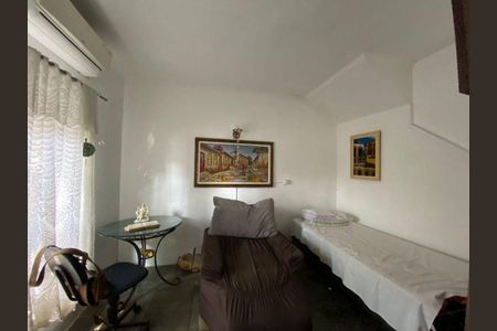 Casa à venda com 3 quartos, 252m² em Nova Petrópolis, São Bernardo do Campo