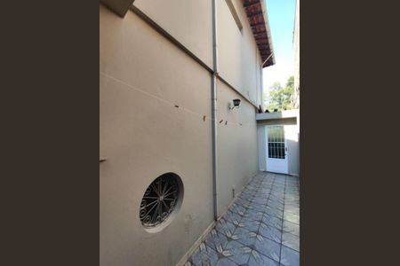 Casa à venda com 3 quartos, 122m² em Alves Dias, São Bernardo do Campo