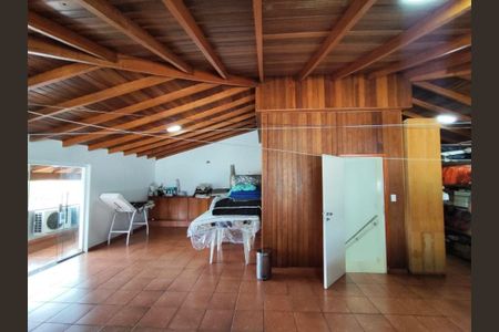 Casa à venda com 4 quartos, 300m² em Parque dos Passaros, São Bernardo do Campo