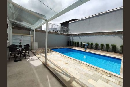 Casa à venda com 4 quartos, 300m² em Parque dos Passaros, São Bernardo do Campo