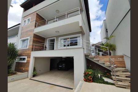 Casa à venda com 300m², 4 quartos e 6 vagas