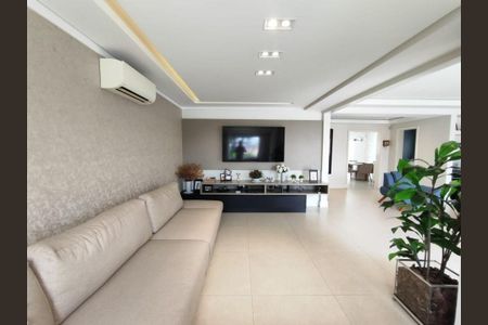 Casa à venda com 300m², 4 quartos e 6 vagas