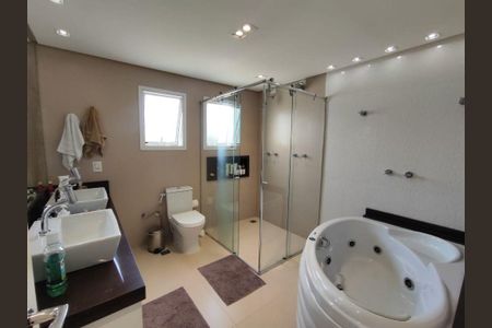 Casa à venda com 300m², 4 quartos e 6 vagas
