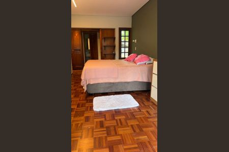Suíte de casa de condomínio à venda com 4 quartos, 500m² em Parque dos Principes, São Paulo