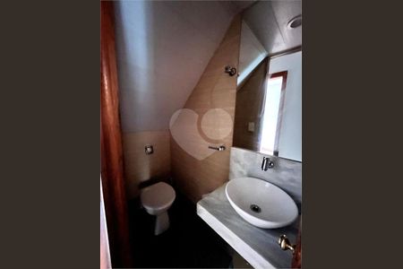 Casa à venda com 3 quartos, 200m² em Vila Ester (Zona Norte), São Paulo