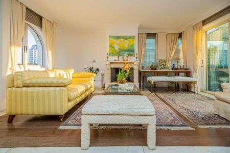 Apartamento à venda com 550m², 5 quartos e 8 vagas