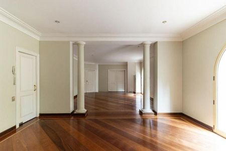 Apartamento à venda com 550m², 5 quartos e 8 vagas