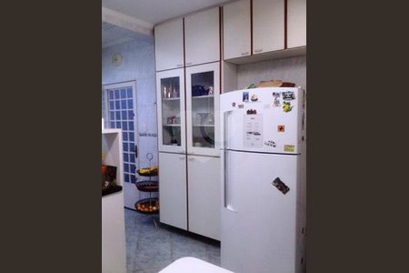 Casa à venda com 4 quartos, 300m² em Vila Irmaos Arnoni, São Paulo