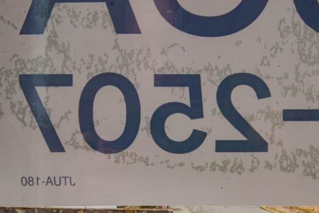 Plaquinha de apartamento para alugar com 1 quarto, 35m² em Jardim Carvalho, Porto Alegre