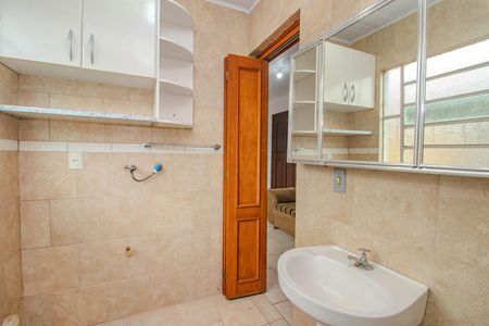 Banheiro de apartamento para alugar com 1 quarto, 35m² em Jardim Carvalho, Porto Alegre