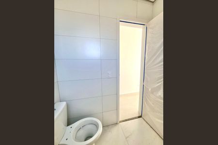 Banheiro de apartamento para alugar com 1 quarto, 37m² em Vila Pirituba, São Paulo