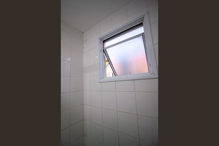 Apartamento para alugar com 55m², 2 quartos e 1 vaga Apartamento para alugar com 55m², 2 quartos e 1 vagaBanheiro