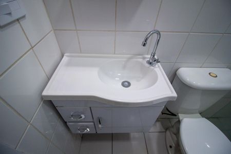 Apartamento para alugar com 55m², 2 quartos e 1 vaga Apartamento para alugar com 55m², 2 quartos e 1 vagaBanheiro