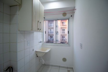 Área de Serviço de apartamento para alugar com 2 quartos, 55m² em Jardim Sao Lourenzo, Sorocaba