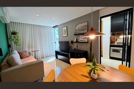 Apartamento à venda com 2 quartos, 68m² em Santa Tereza, Belo Horizonte