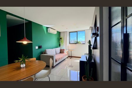 Apartamento à venda com 2 quartos, 68m² em Santa Tereza, Belo Horizonte