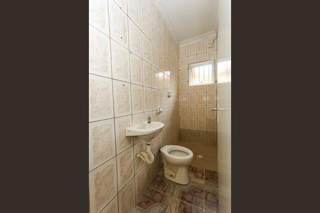 Casa para alugar com 81m², 2 quartos e sem vaga Casa para alugar com 81m², 2 quartos e sem vagaBanheiro