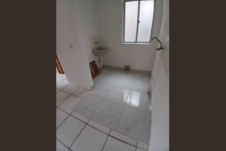 Cozinha de apartamento para alugar com 2 quartos, 40m² em Vila Cachoeirinha, Cachoeirinha
