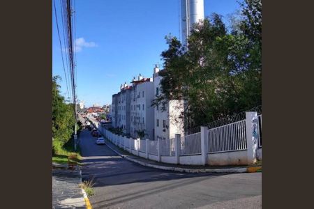 Área externa de apartamento para alugar com 2 quartos, 40m² em Vila Cachoeirinha, Cachoeirinha