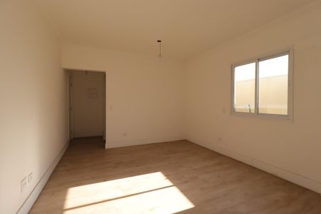 Sala de apartamento para alugar com 2 quartos, 48m² em Parque Industriario, Santo André
