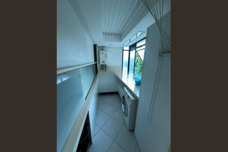 Área de serviço de apartamento para alugar com 3 quartos, 120m² em Auxiliadora, Porto Alegre