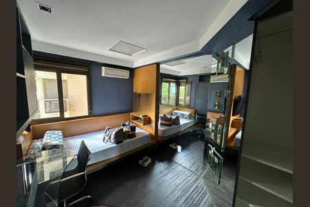 Apartamento para alugar com 158m², 3 quartos e 3 vagasQuarto