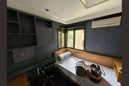 Quarto de apartamento para alugar com 3 quartos, 120m² em Auxiliadora, Porto Alegre