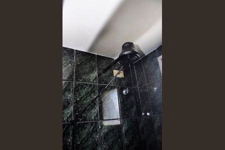 Apartamento para alugar com 50m², 1 quarto e 1 vaga Apartamento para alugar com 50m², 1 quarto e 1 vagaDetalhe - Banheiro Social