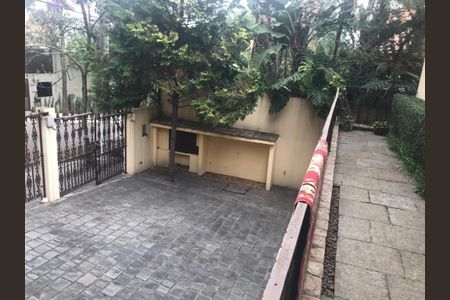 Casa à venda com 571m², 5 quartos e 7 vagas