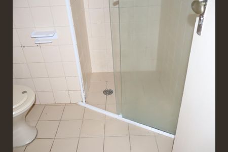 Banheiro de apartamento para alugar com 3 quartos, 71m² em Vila Fatima, São Paulo