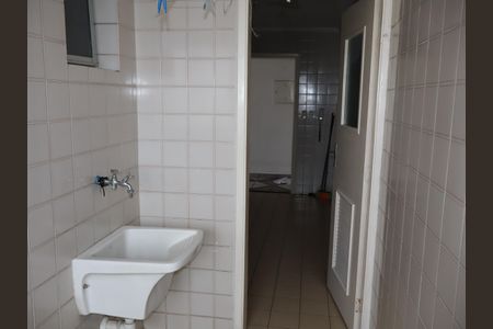 Área de Serviço de apartamento para alugar com 3 quartos, 71m² em Vila Fatima, São Paulo
