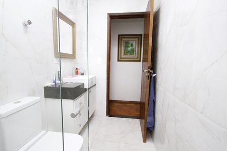 Apartamento à venda com 90m², 3 quartos e sem vagaBanheiro Social