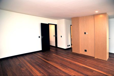 Apartamento à venda com 452m², 4 quartos e 2 vagas