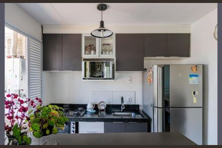Foto 10 de apartamento à venda com 2 quartos, 42m² em Parque Industrial Tomas Edson, São Paulo