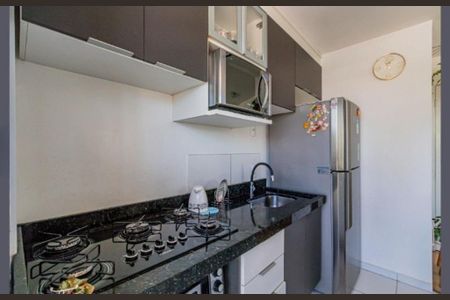 Foto 11 de apartamento à venda com 2 quartos, 42m² em Parque Industrial Tomas Edson, São Paulo