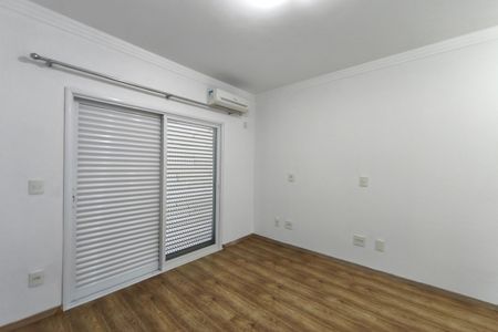 Casa de condomínio para alugar com 242m², 3 quartos e 2 vagasQuarto Suíte 2