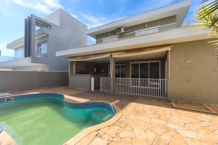 Casa de condomínio para alugar com 242m², 3 quartos e 2 vagasQuintal - Piscina