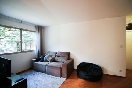 Sala de apartamento para alugar com 3 quartos, 90m² em Vila Olímpia, São Paulo