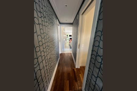 Apartamento à venda com 195m², 3 quartos e 3 vagas Apartamento à venda com 195m², 3 quartos e 3 vagasCorredor