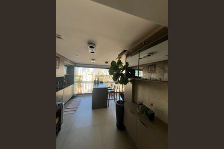 Apartamento à venda com 195m², 3 quartos e 3 vagas Apartamento à venda com 195m², 3 quartos e 3 vagasVaranda