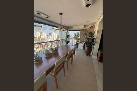 Apartamento à venda com 195m², 3 quartos e 3 vagas Apartamento à venda com 195m², 3 quartos e 3 vagasVaranda