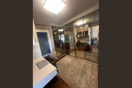 Apartamento à venda com 195m², 3 quartos e 3 vagas Apartamento à venda com 195m², 3 quartos e 3 vagasQuarto