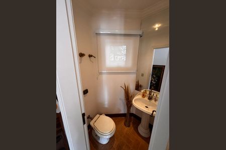 Casa de condomínio à venda com 560m², 5 quartos e 4 vagas