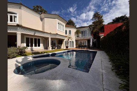 Casa de Condomínio à venda com 5 quartos, 560m² em Residencial das Estrelas, Barueri
