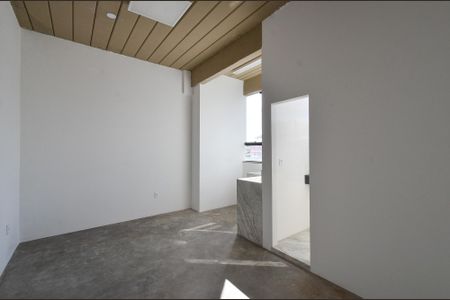 Quarto de kitnet/studio para alugar com 1 quarto, 20m² em Saudade, Belo Horizonte