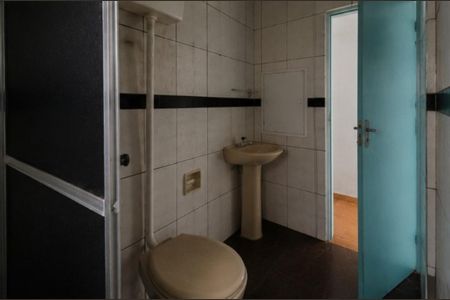 Studio para alugar com 28m², 1 quarto e sem vaga Studio para alugar com 28m², 1 quarto e sem vagaBanheiro