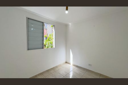 Quarto 1 de apartamento para alugar com 2 quartos, 50m² em Jardim Imbé, São Paulo