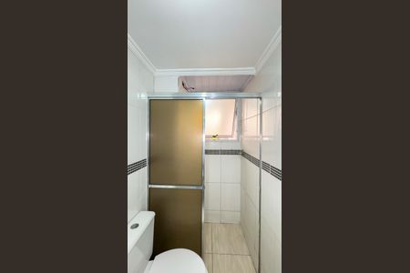 Banheiro de apartamento para alugar com 2 quartos, 50m² em Jardim Imbé, São Paulo